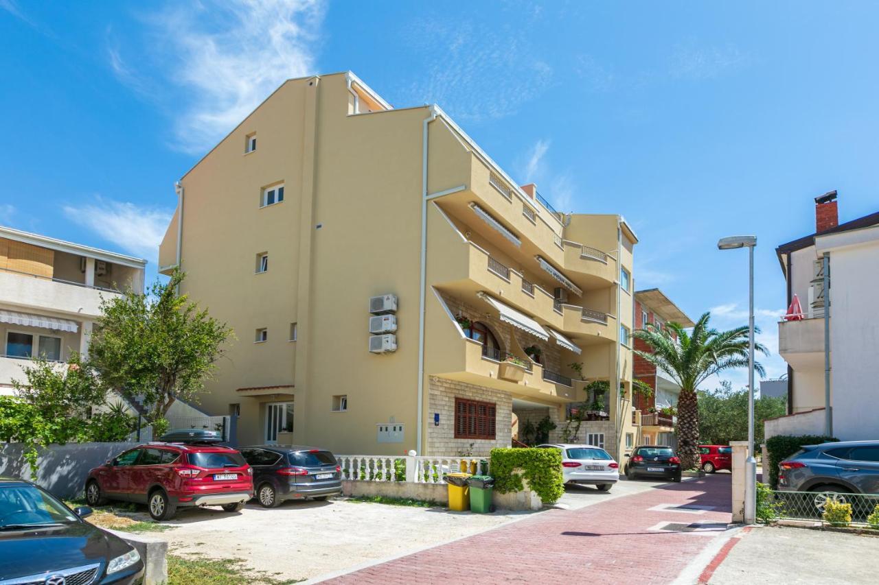 Luxury Apartments Luna Тучепи Экстерьер фото