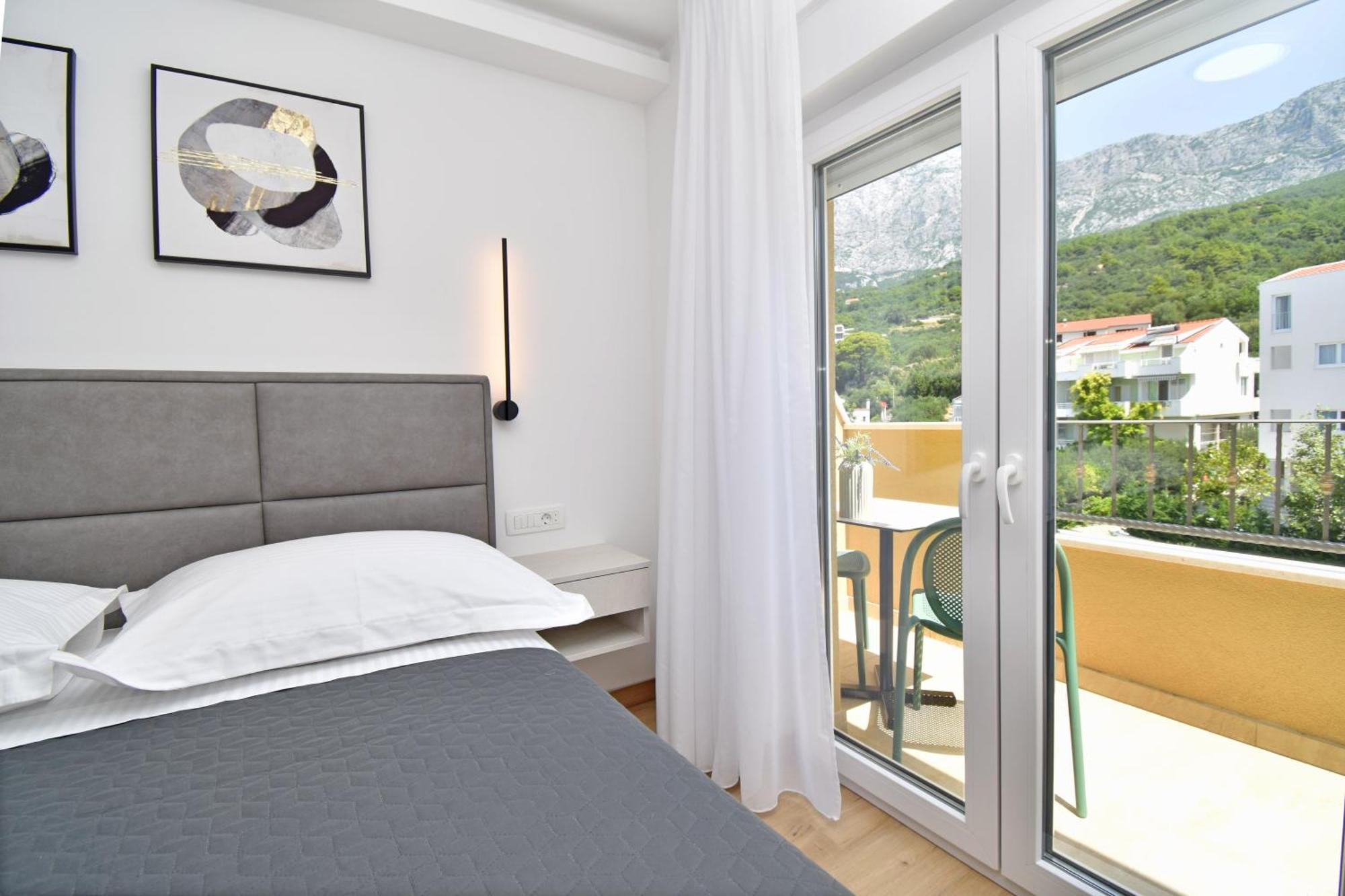 Luxury Apartments Luna Тучепи Экстерьер фото