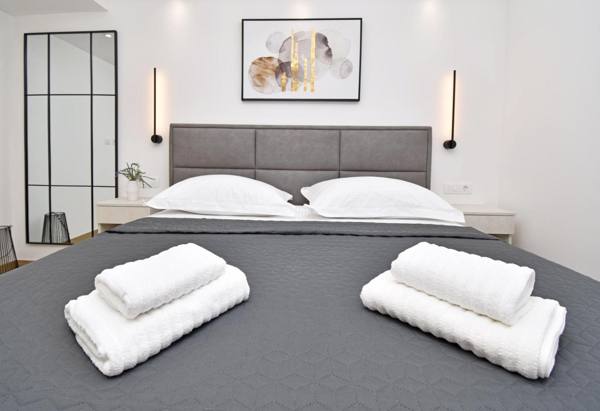 Luxury Apartments Luna Тучепи Экстерьер фото