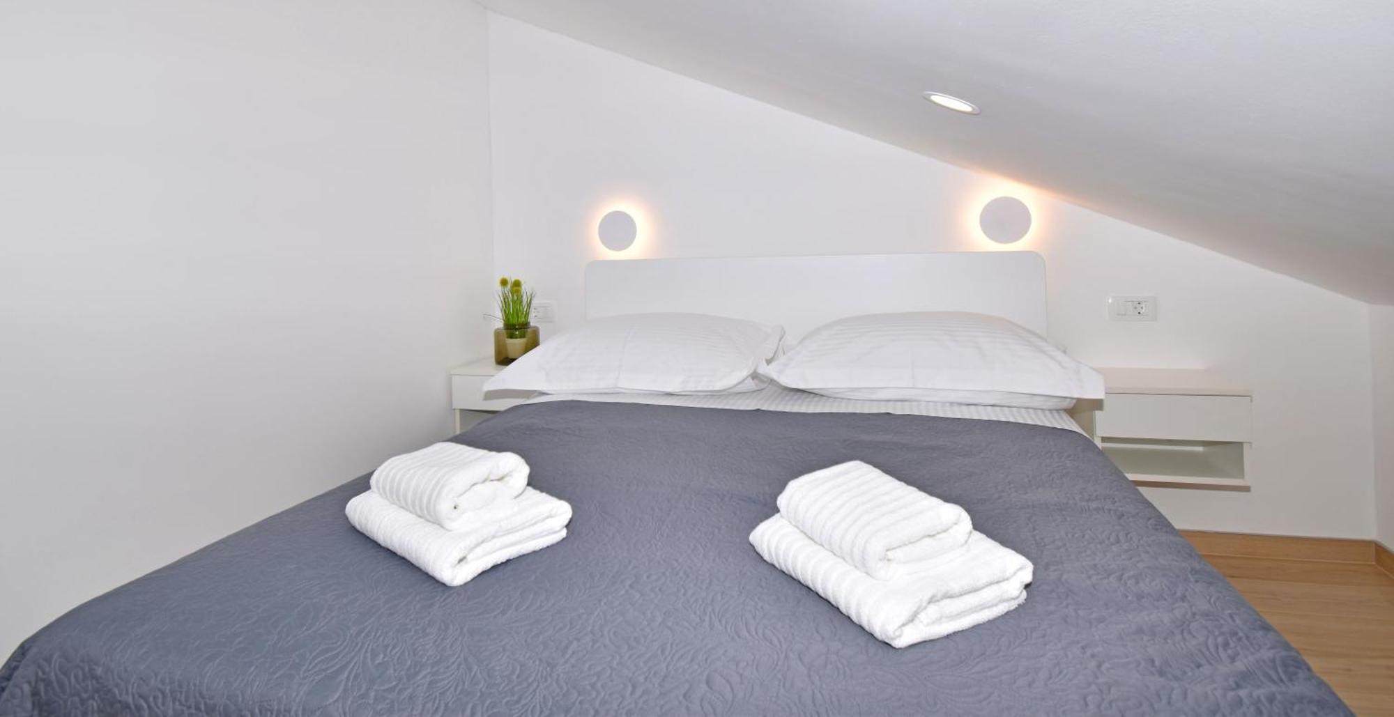 Luxury Apartments Luna Тучепи Экстерьер фото