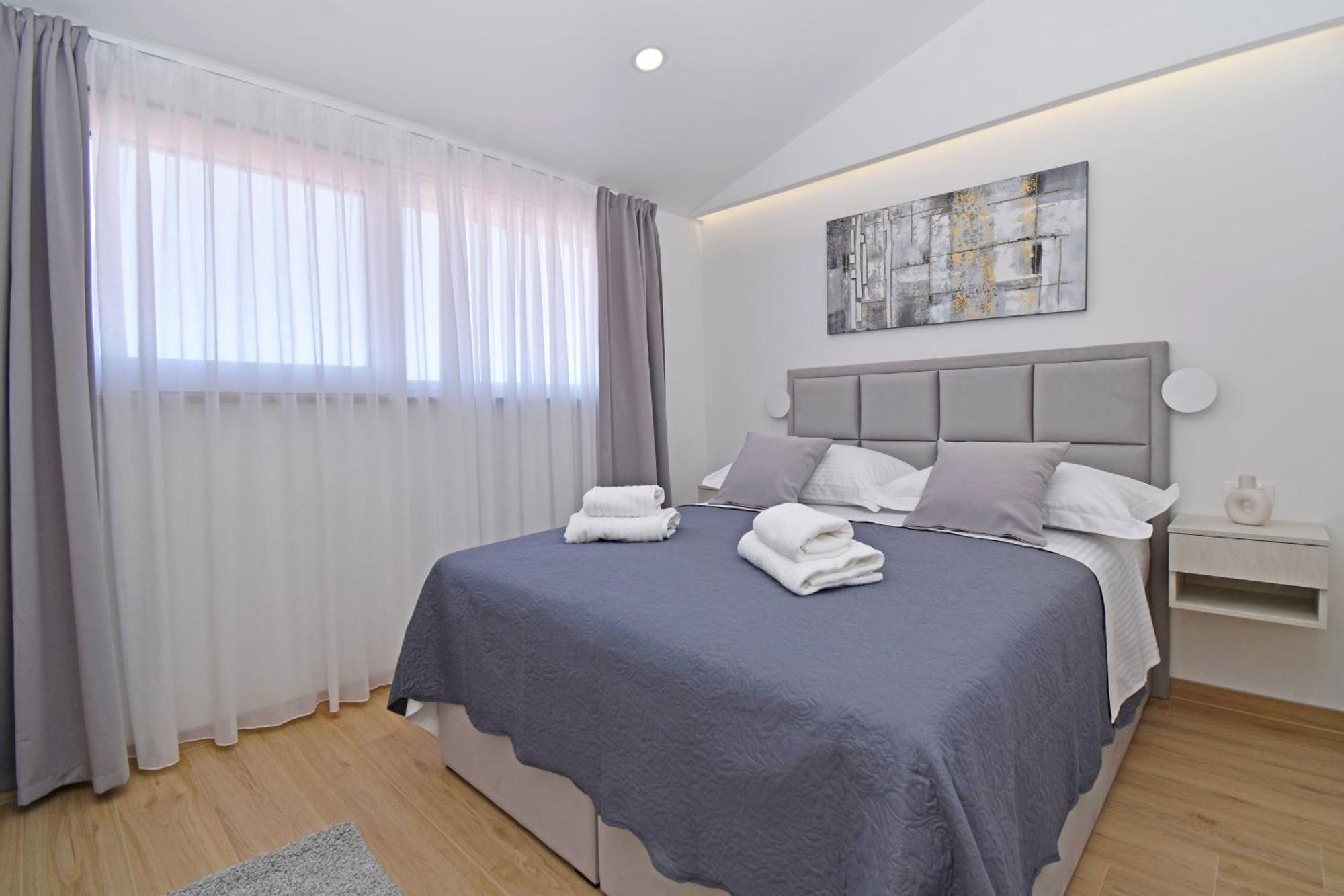 Luxury Apartments Luna Тучепи Экстерьер фото